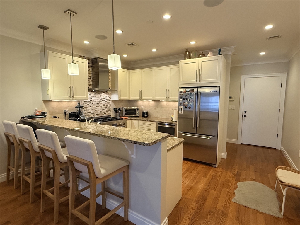 637 E 1st Street # 204