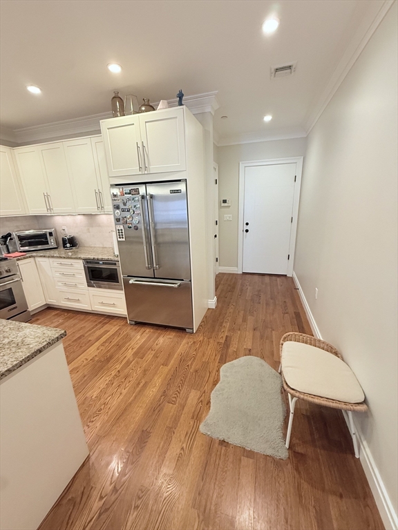 637 E 1st Street # 204