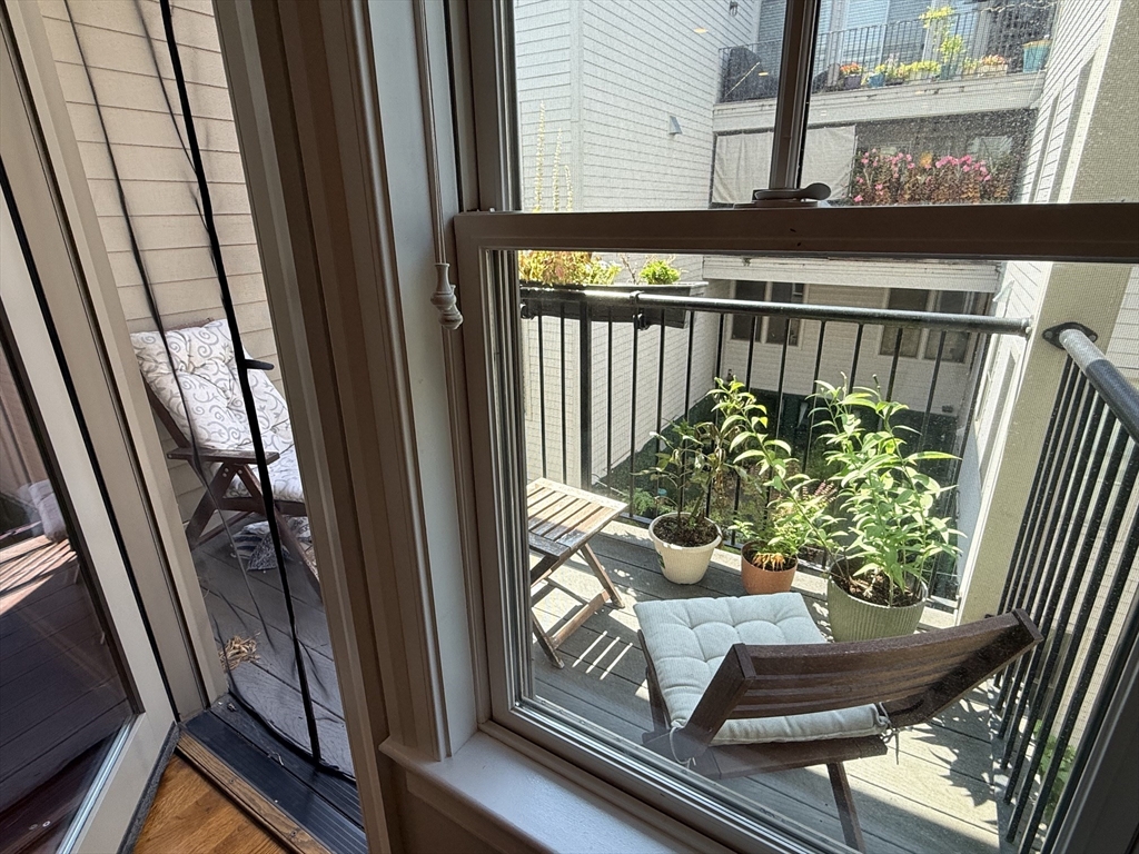 637 E 1st Street # 204