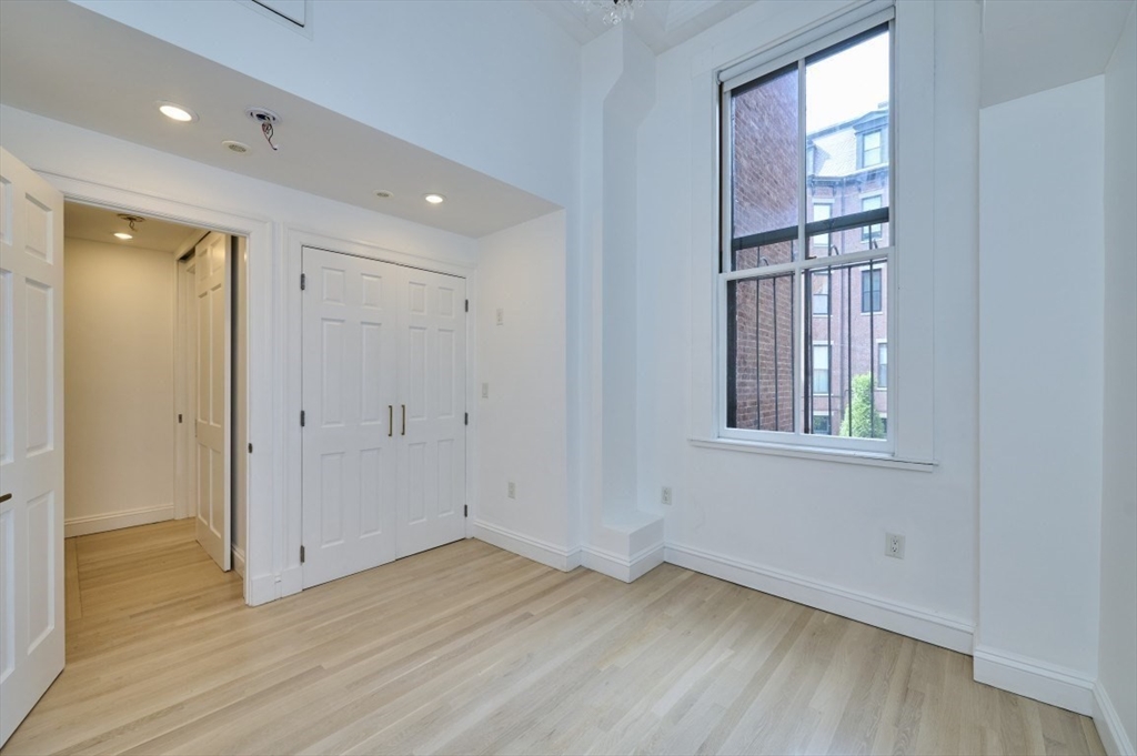 61 Commonwealth Ave # 3