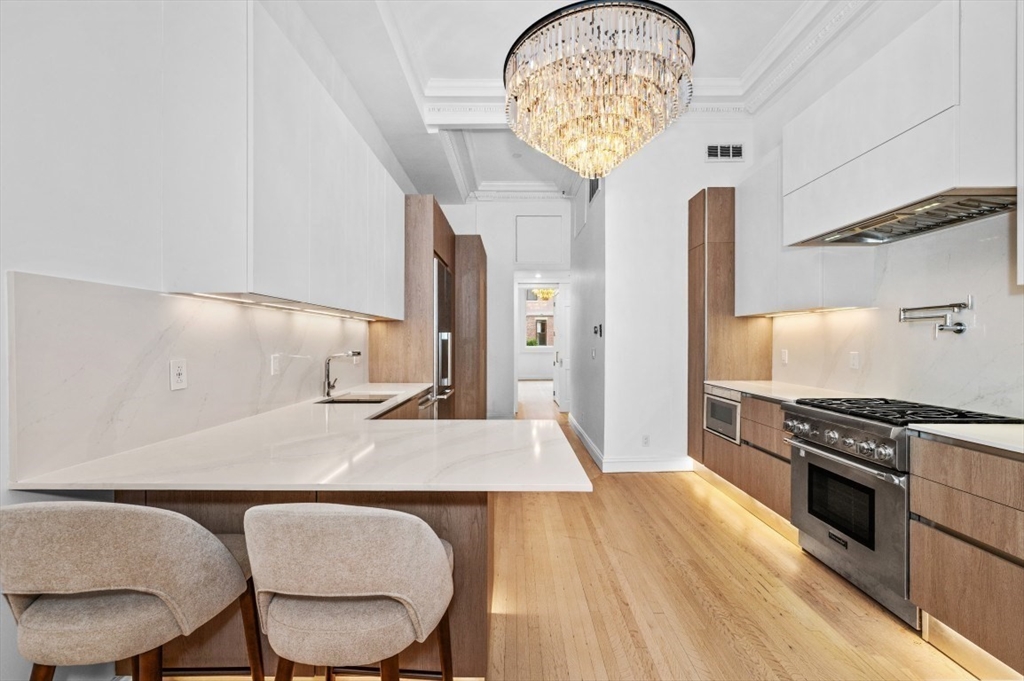 61 Commonwealth Ave # 3