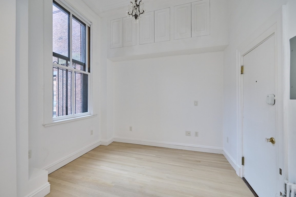 61 Commonwealth Ave # 3