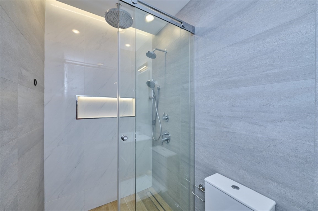 61 Commonwealth Ave # 3
