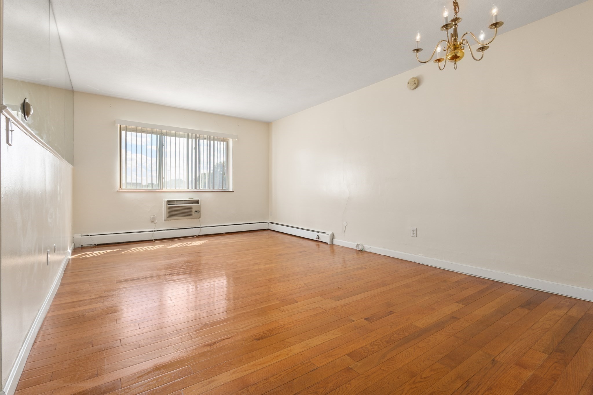 46 Adams St # 4 Unit: D-4