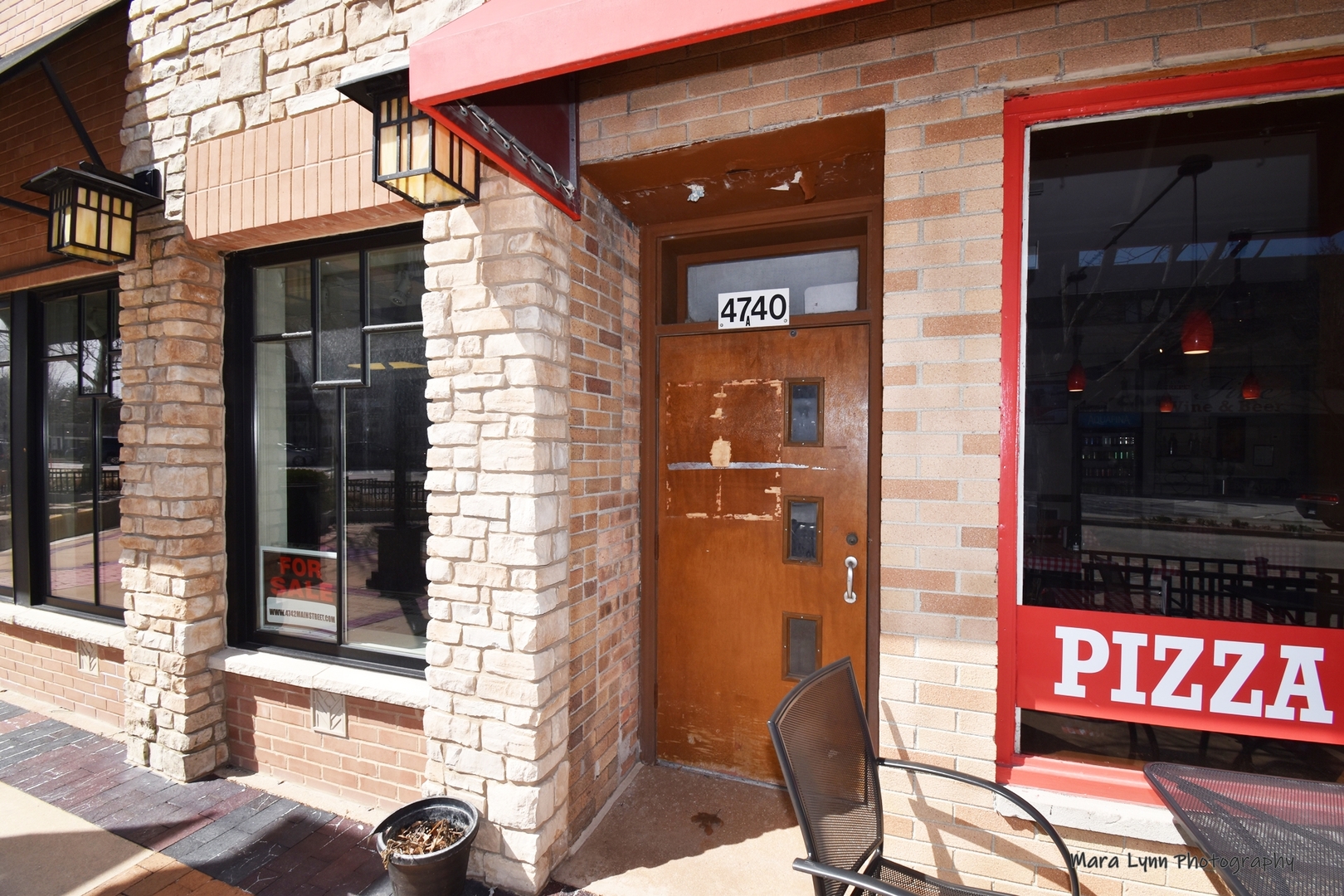 4740A Main Street Unit: REAR