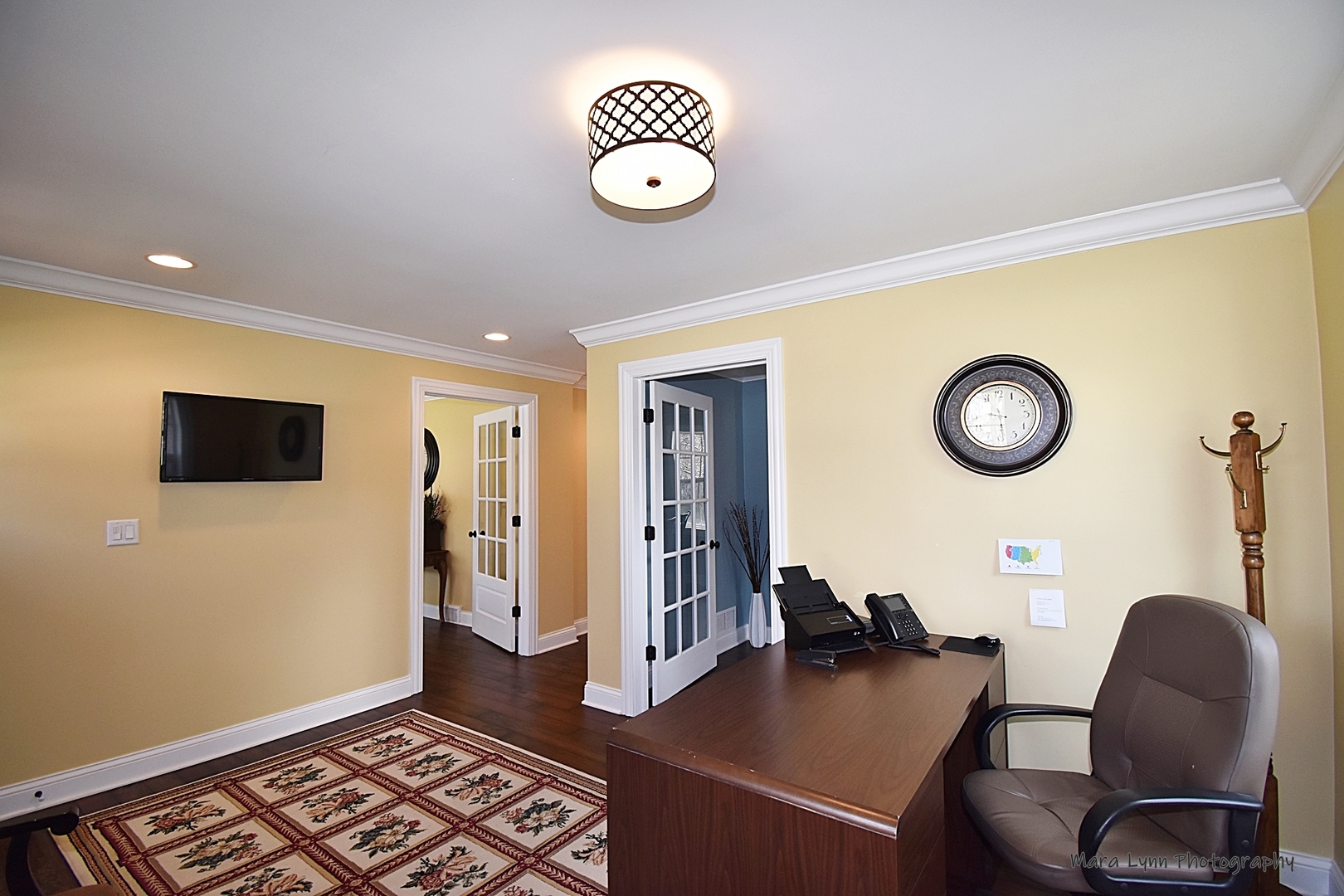 222 W Roosevelt Road