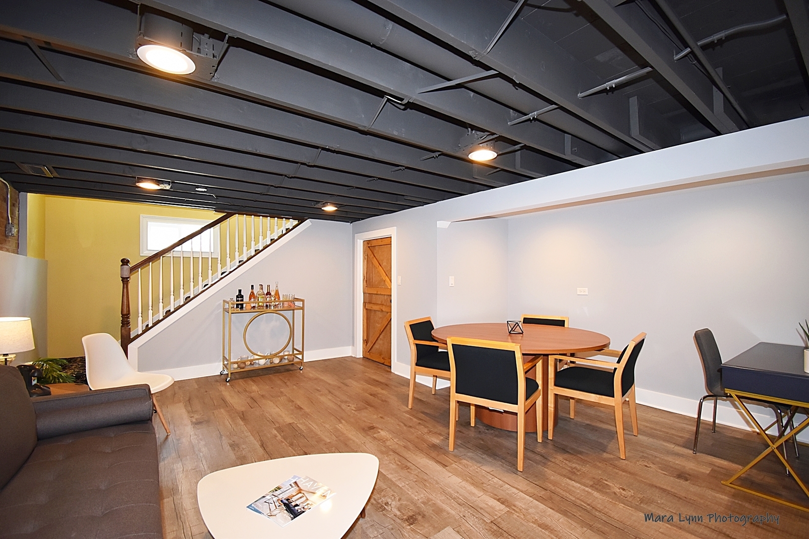 222 W Roosevelt Road