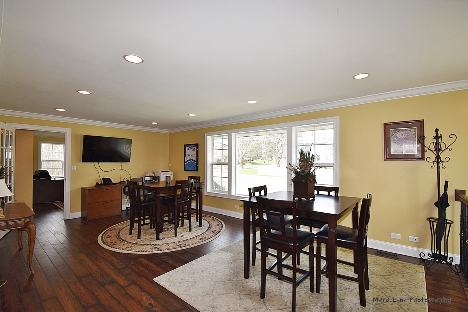 222 W Roosevelt Road