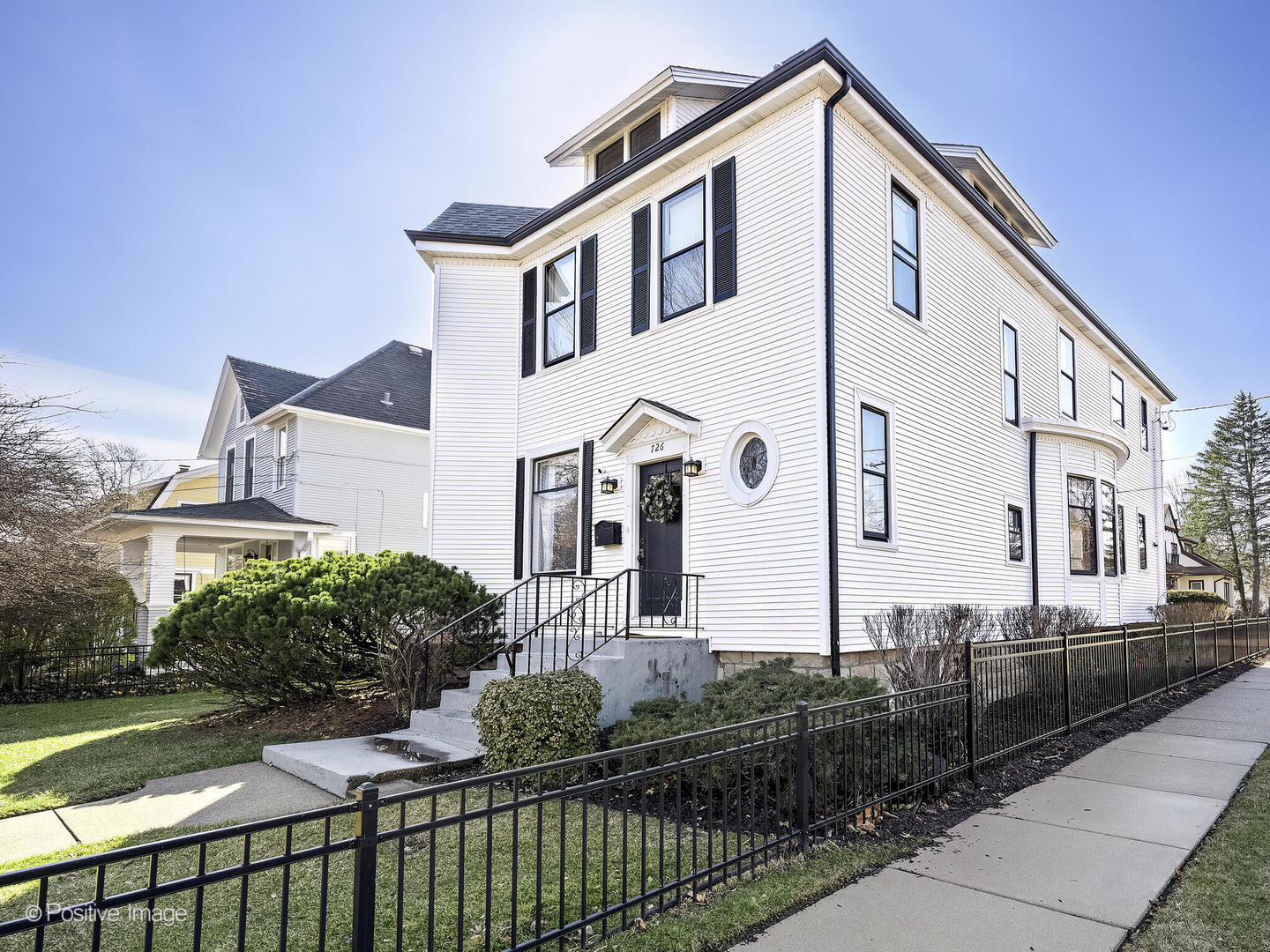 726 N Wheaton Avenue