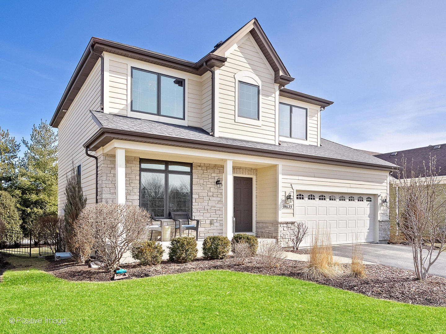 1N635 Golf View Lane