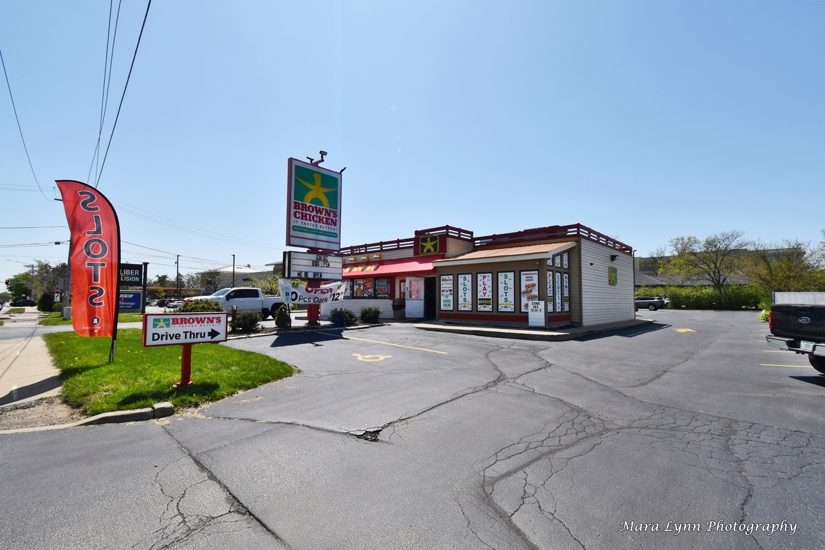 1N058 Main Street