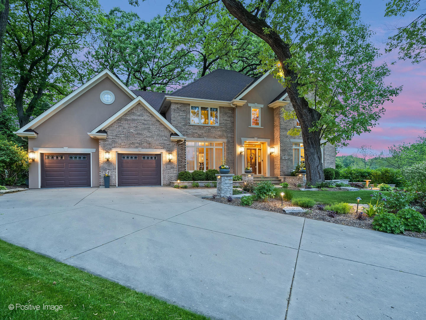 27W767 Brookside Drive
