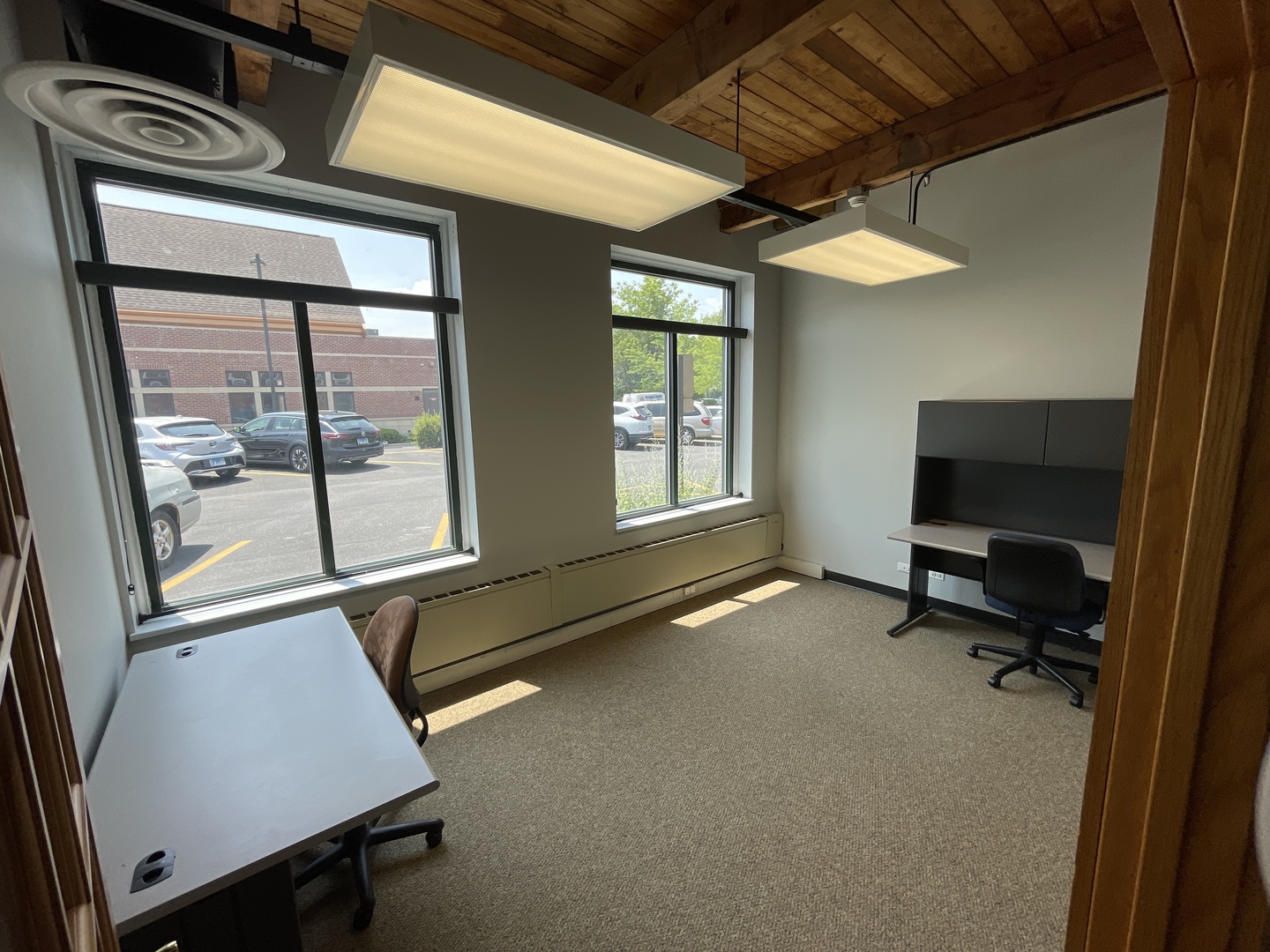 400 W Liberty Drive Unit: 2