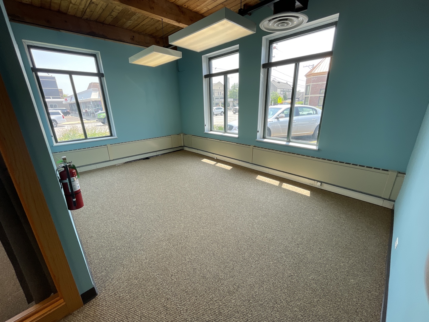 400 W Liberty Drive Unit: 2