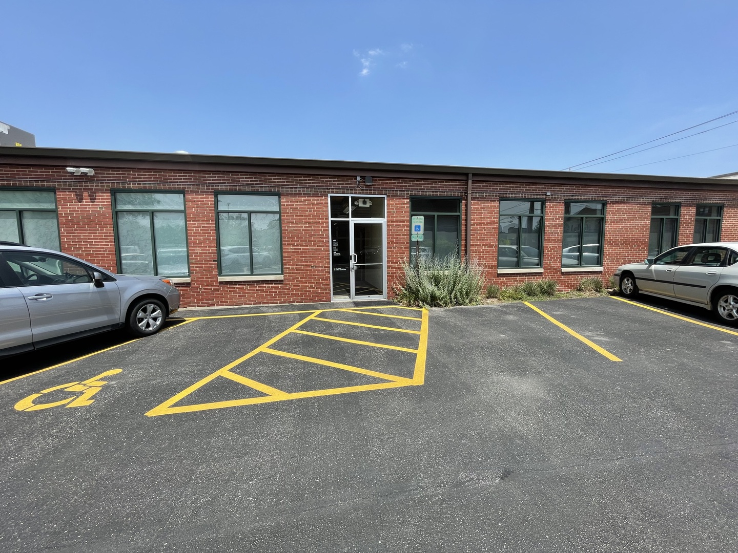 400 W Liberty Drive Unit: 2