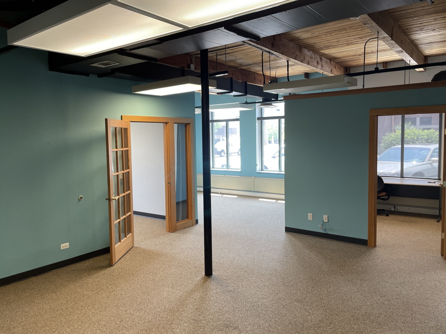 400 W Liberty Drive Unit: 2