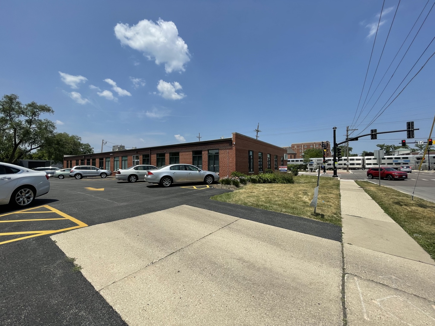 400 W Liberty Drive Unit: 2