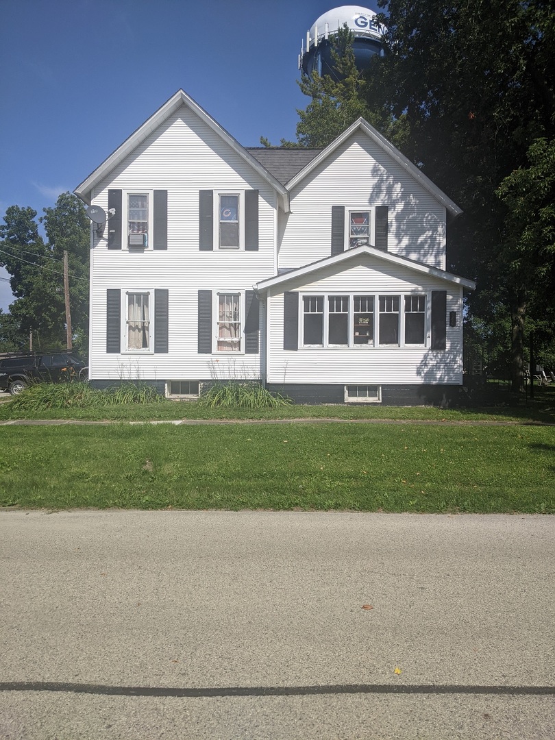 144 Robinson Street