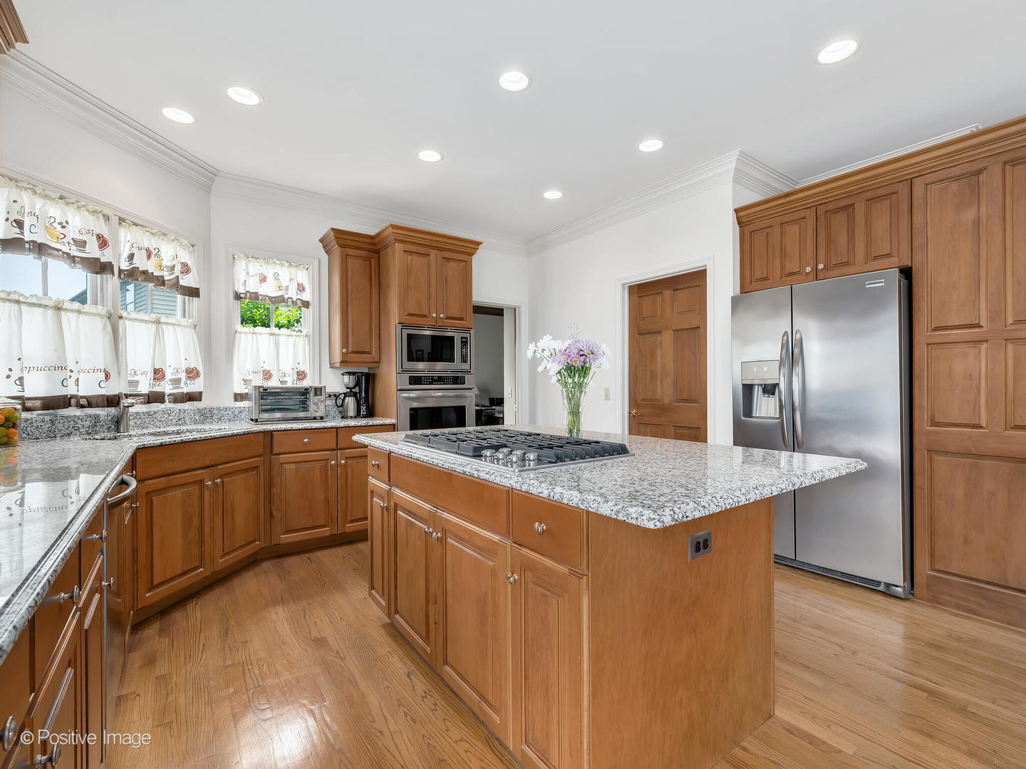 26W008 Marion Avenue