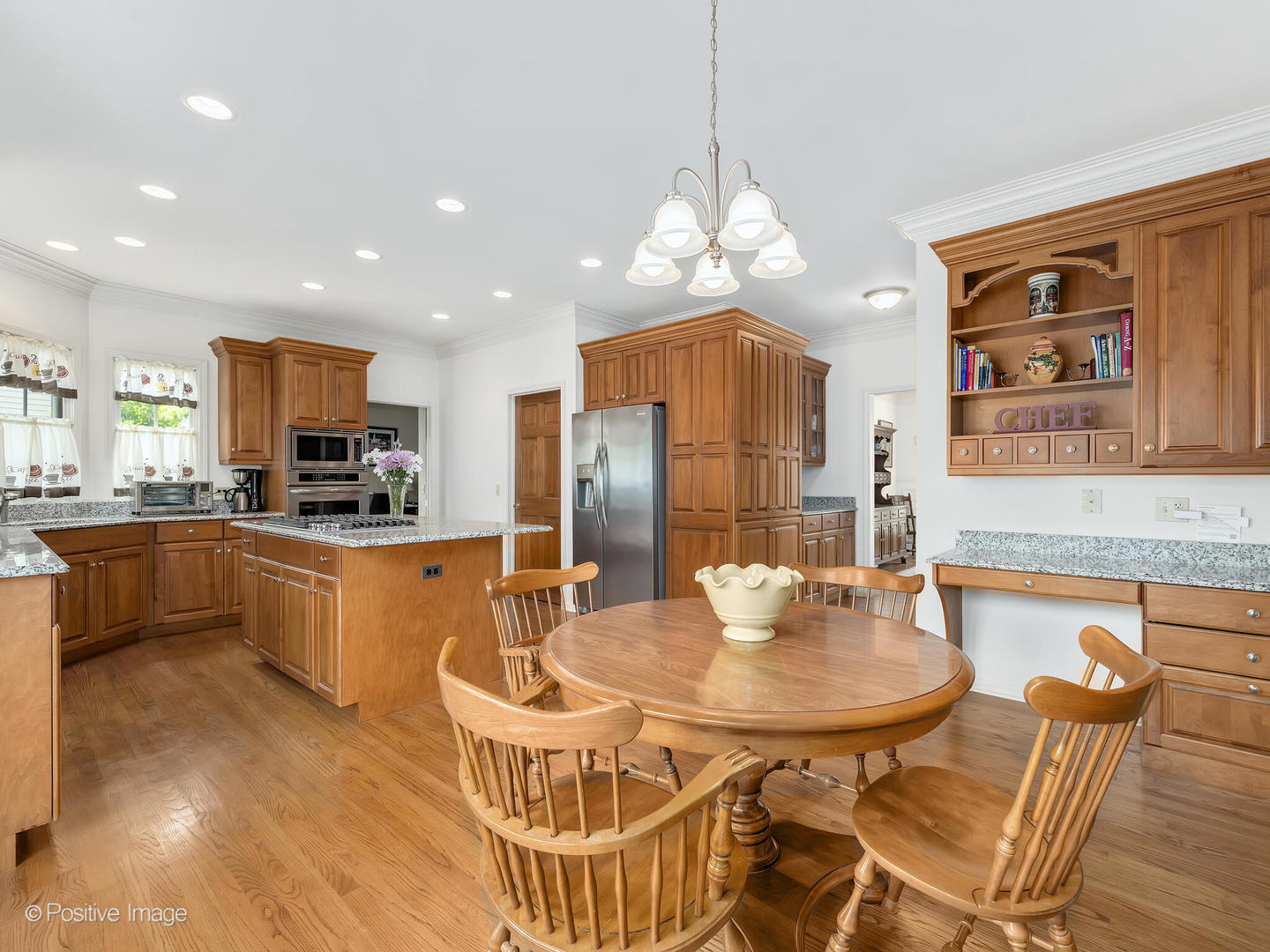 26W008 Marion Avenue