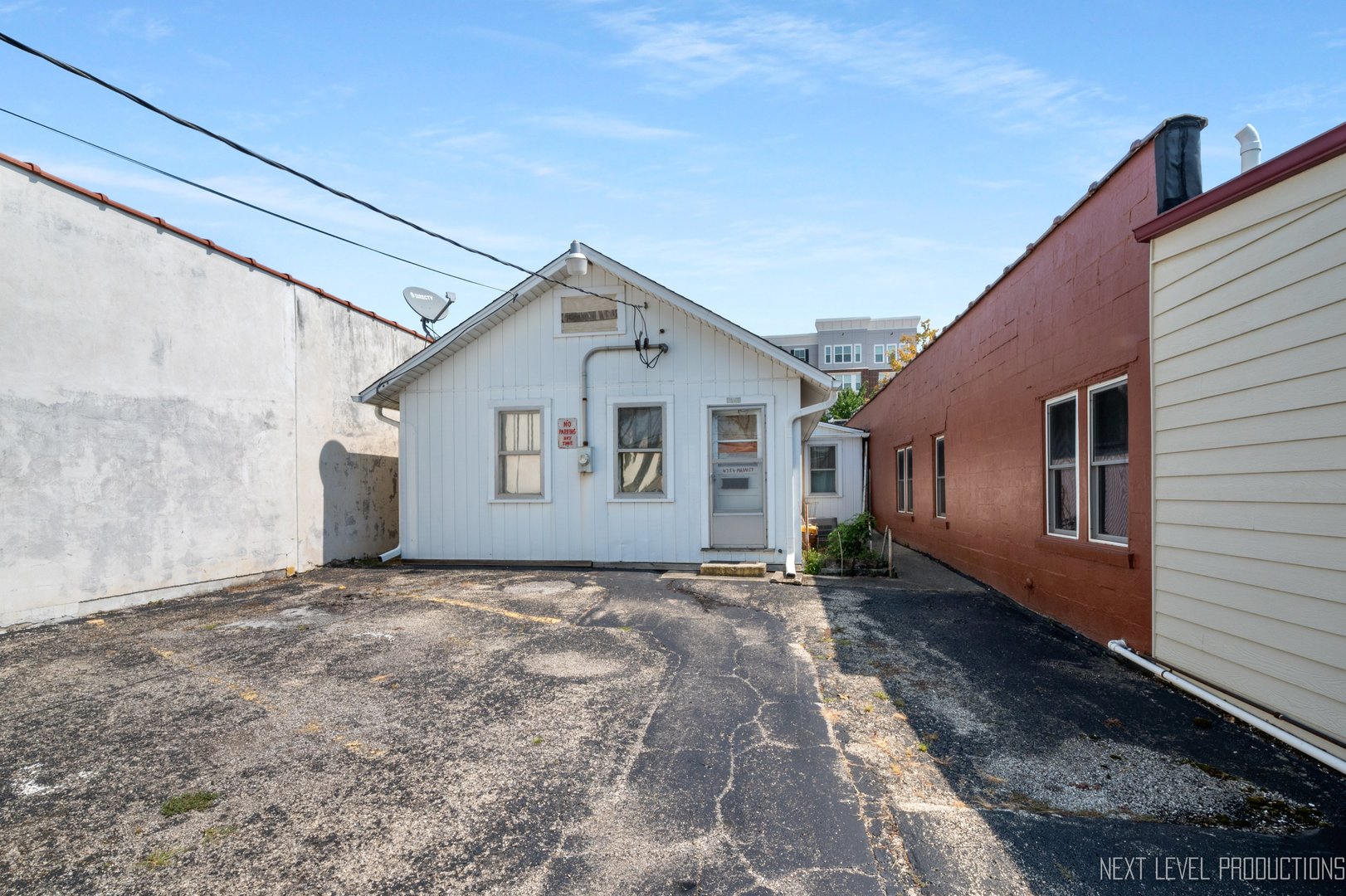 4754 Main Street