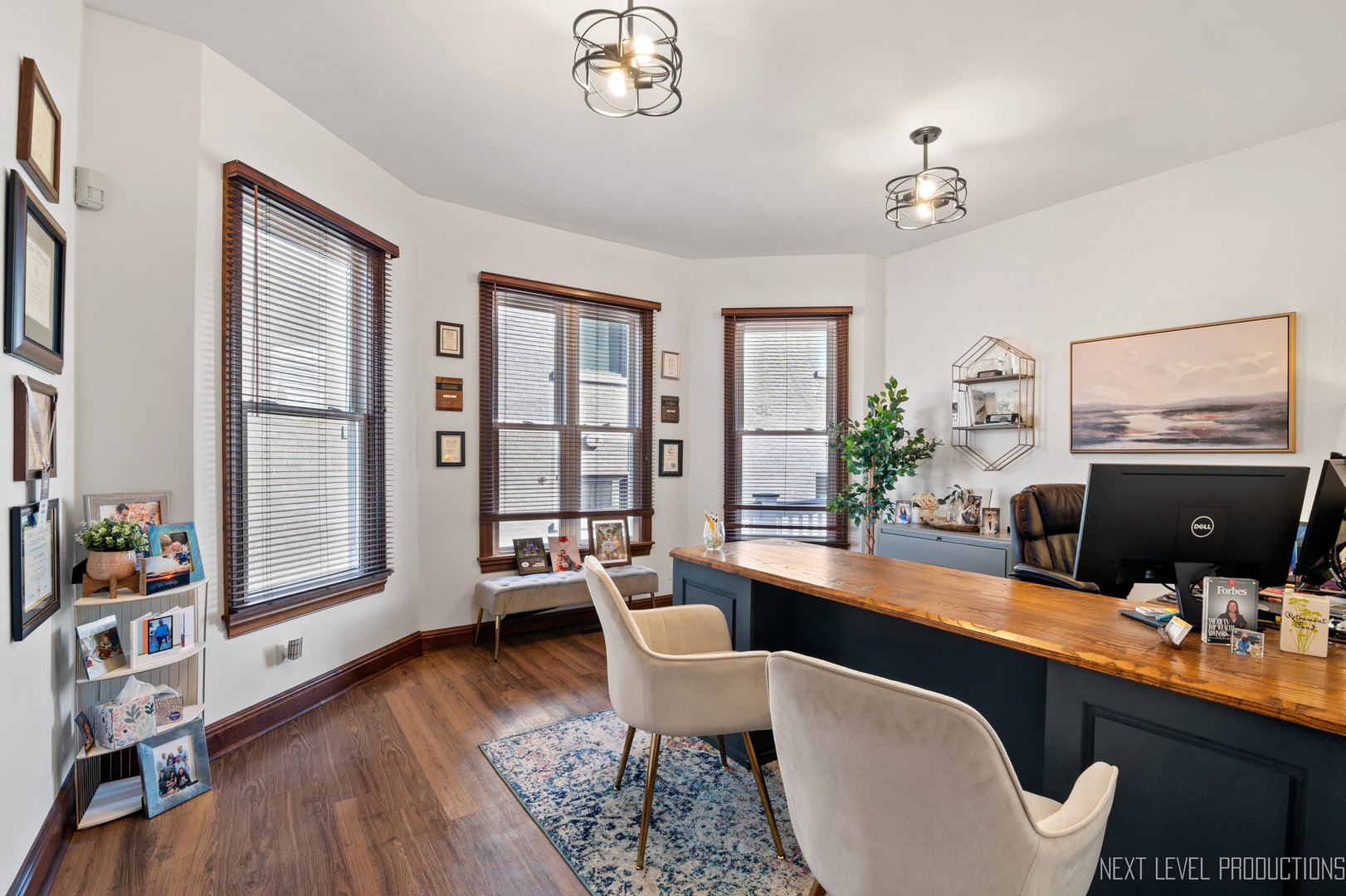112 W Liberty Drive