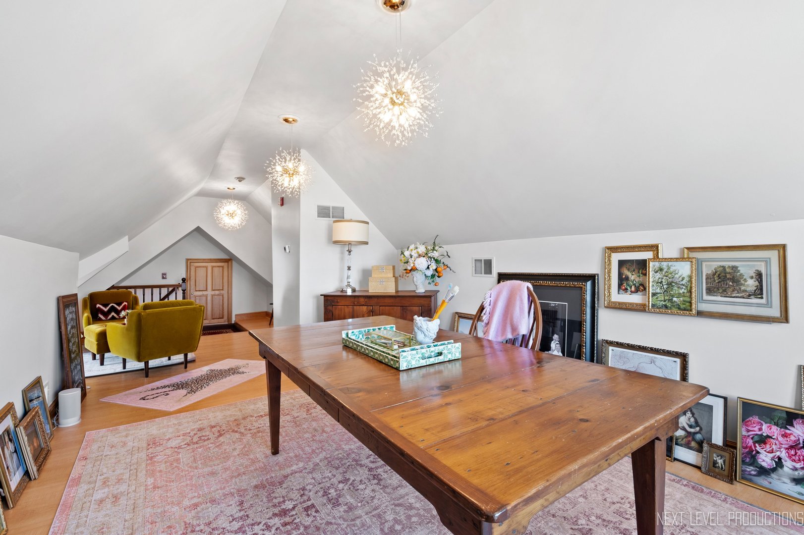 112 W Liberty Drive