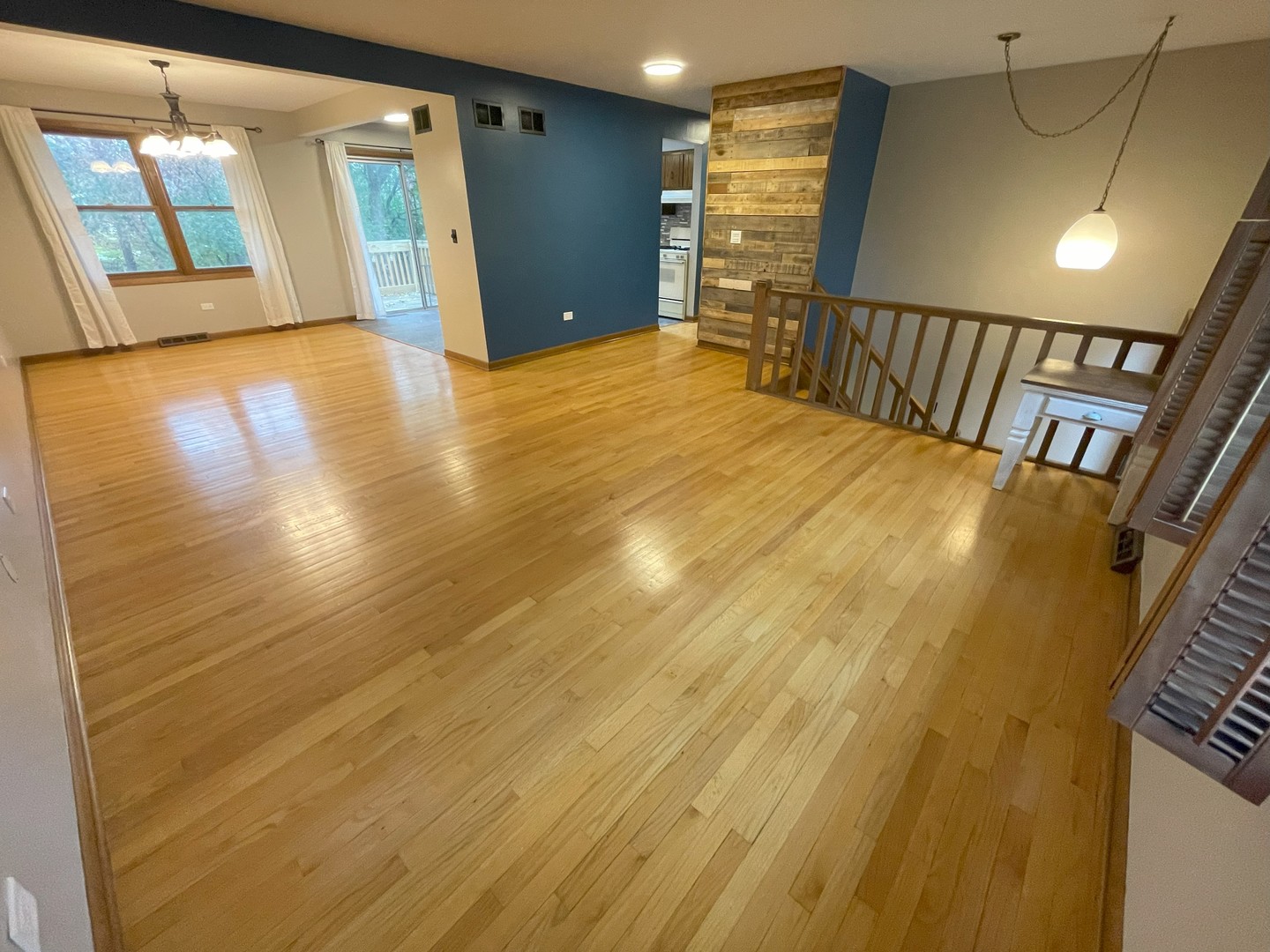 29W342 Lee Road
