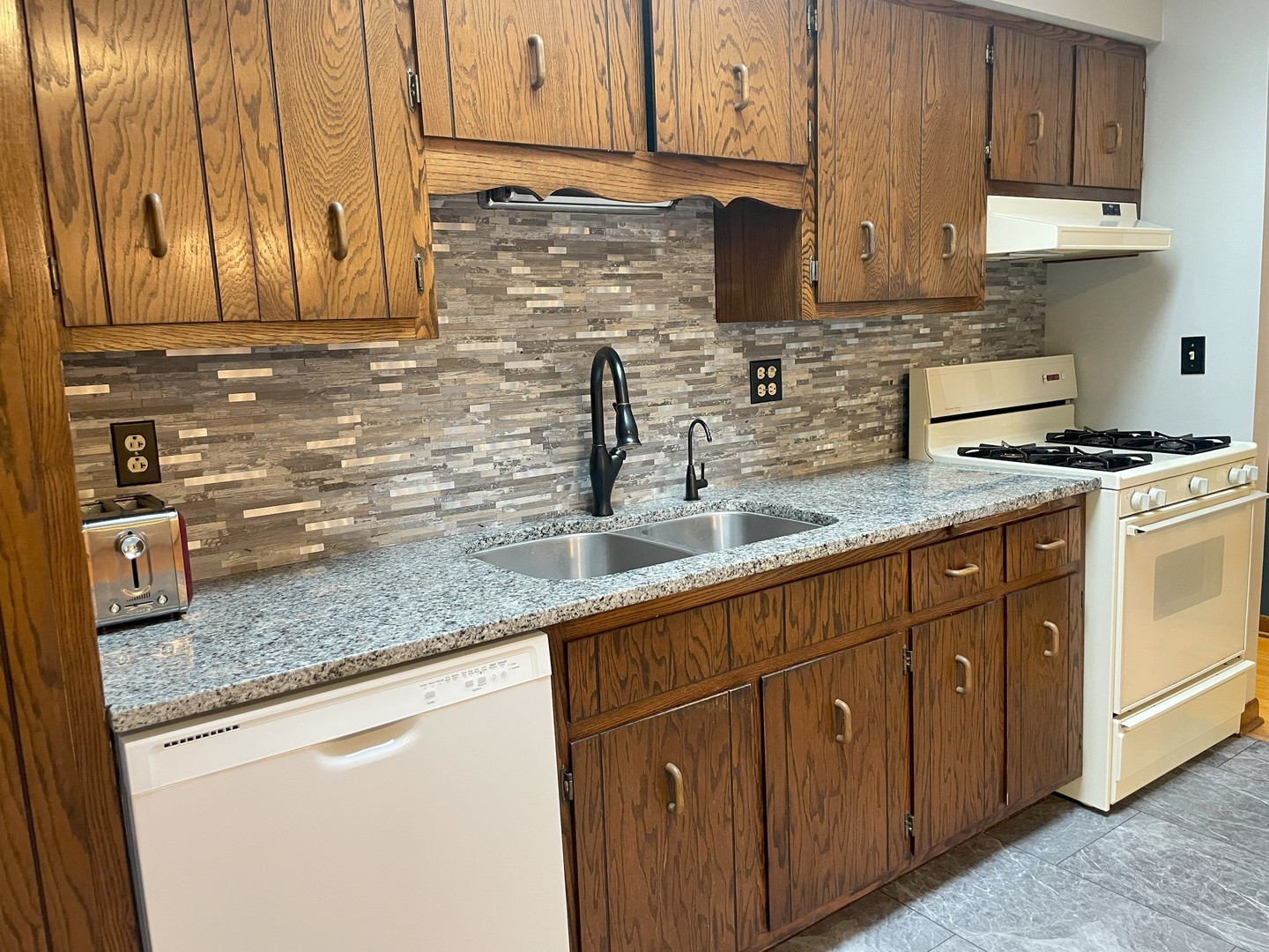 29W342 Lee Road