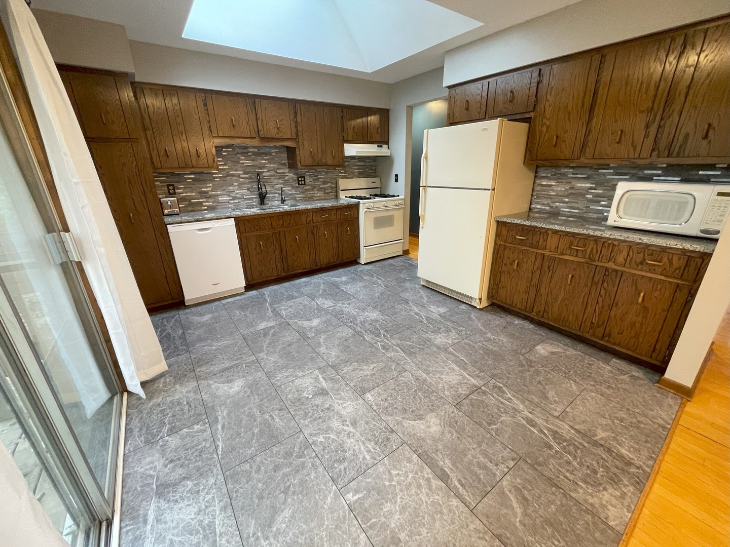 29W342 Lee Road