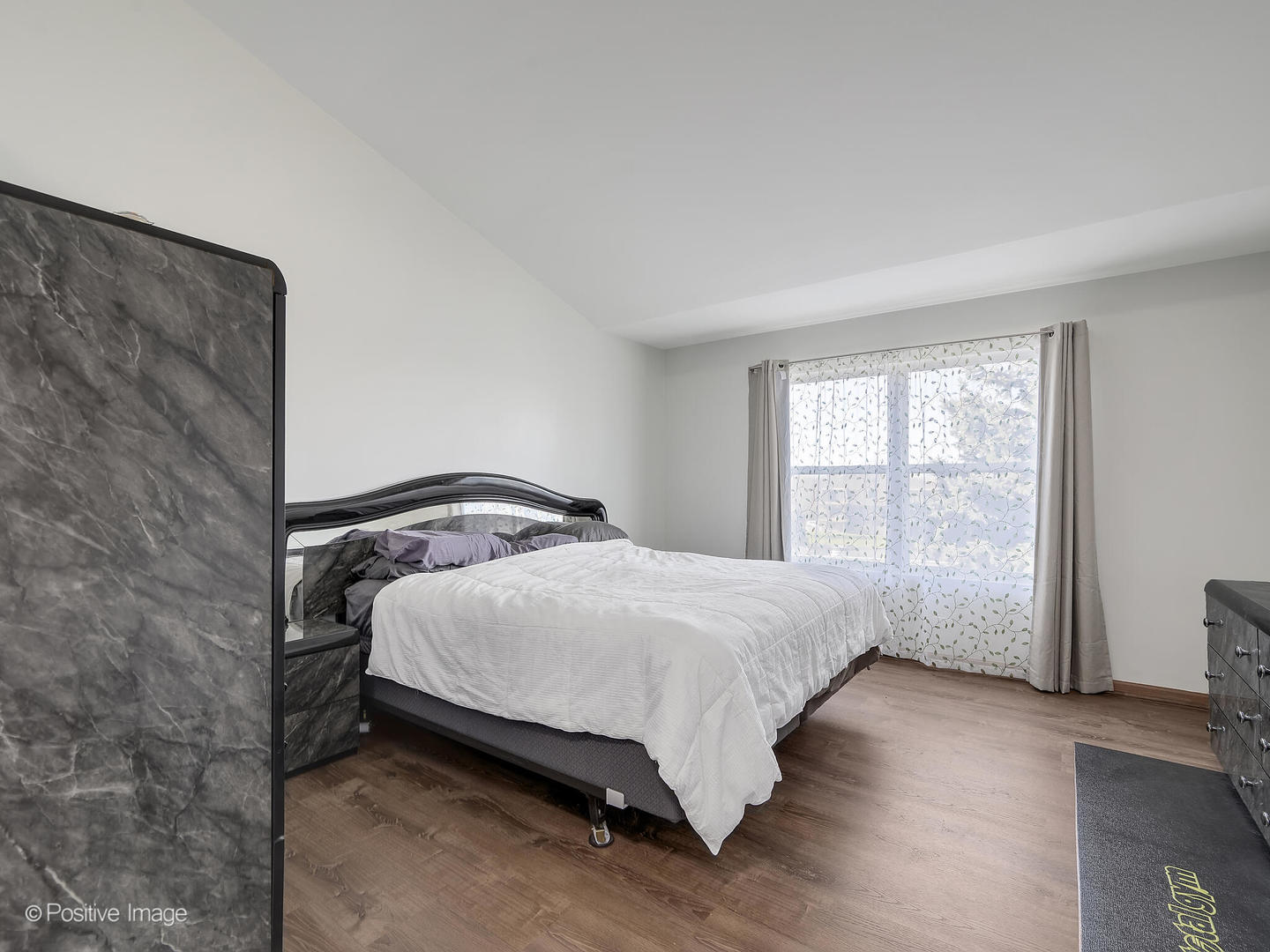1140 Lillian Lane
