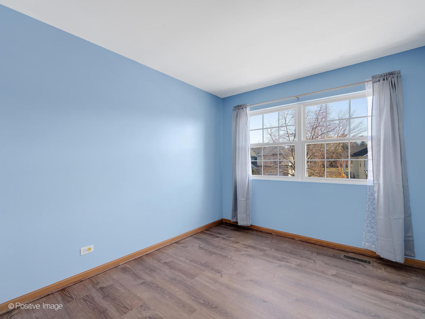 1140 Lillian Lane