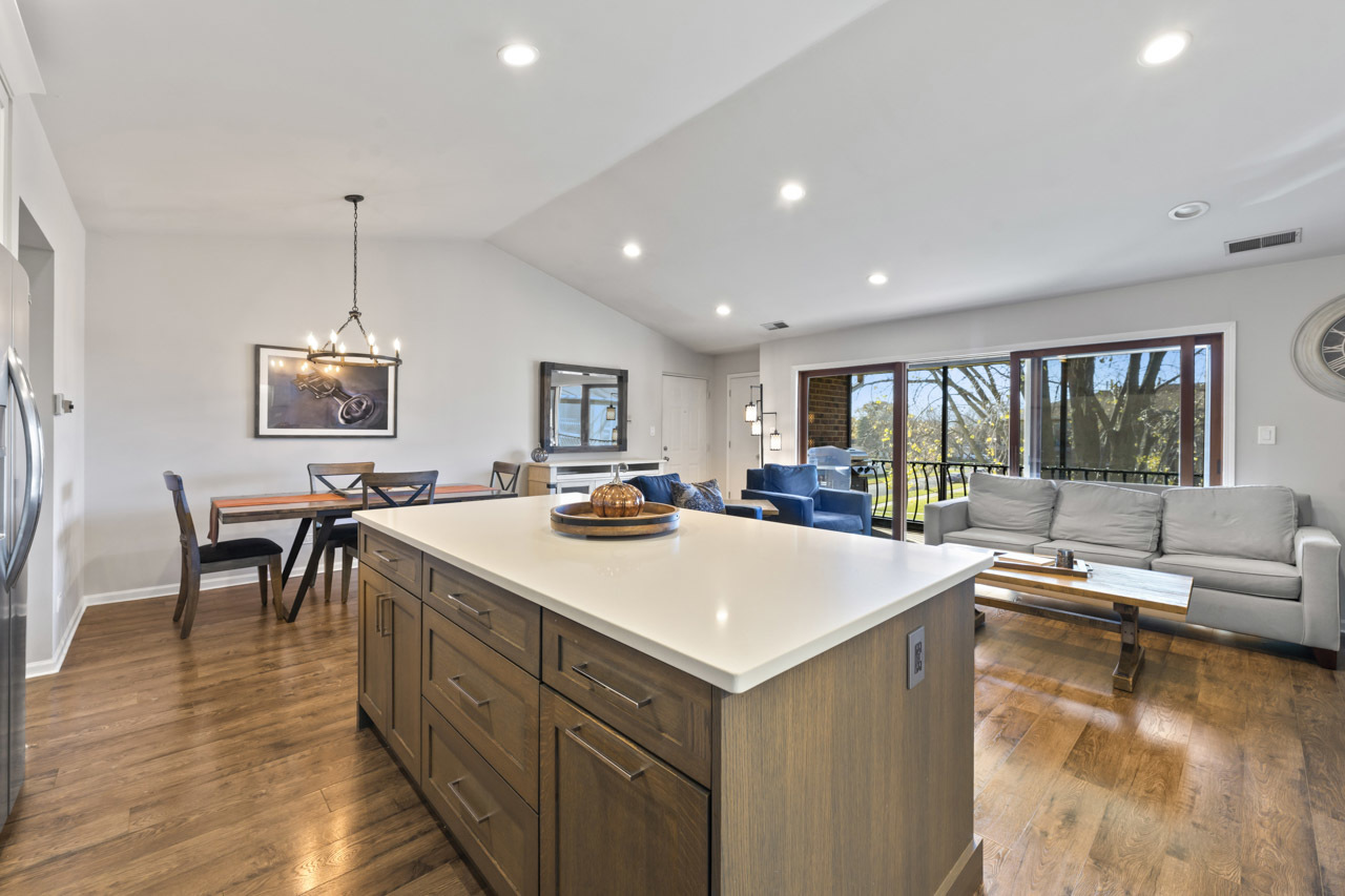 8842 W 140th Street Unit: 3B
