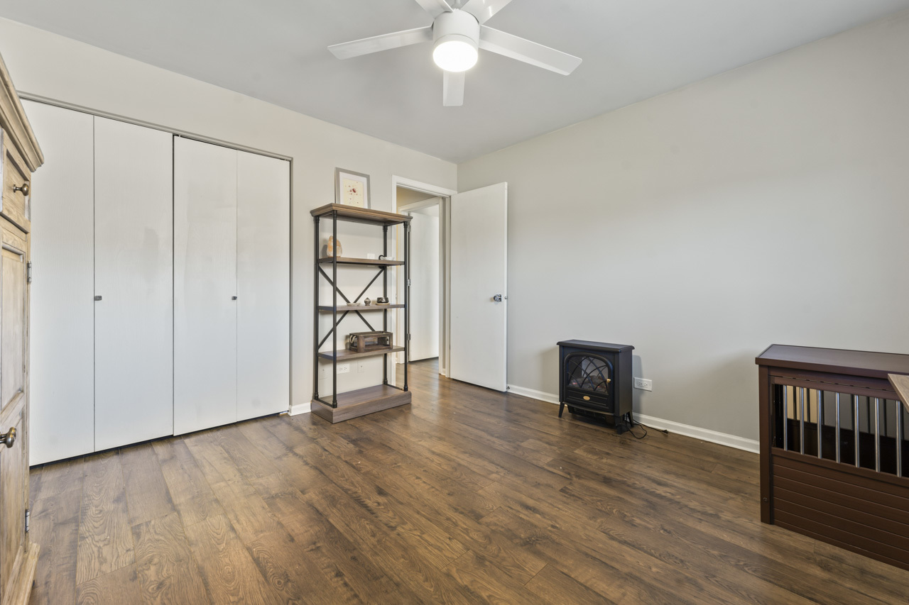8842 W 140th Street Unit: 3B