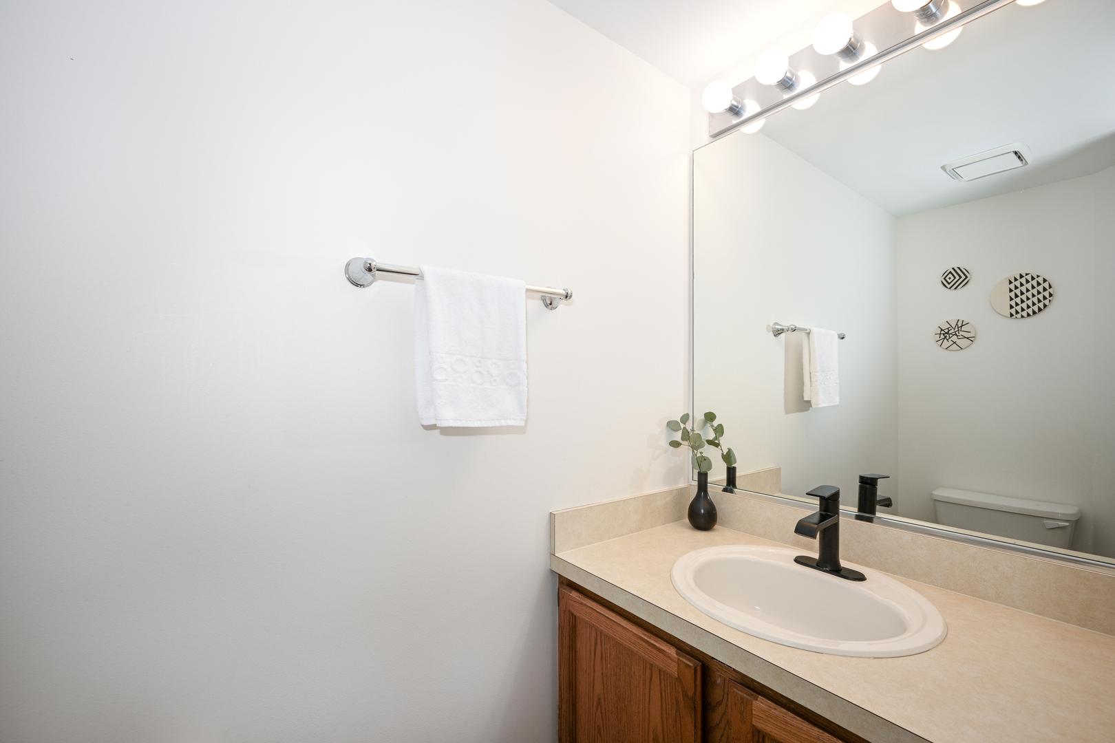 128 Kennebunk Court