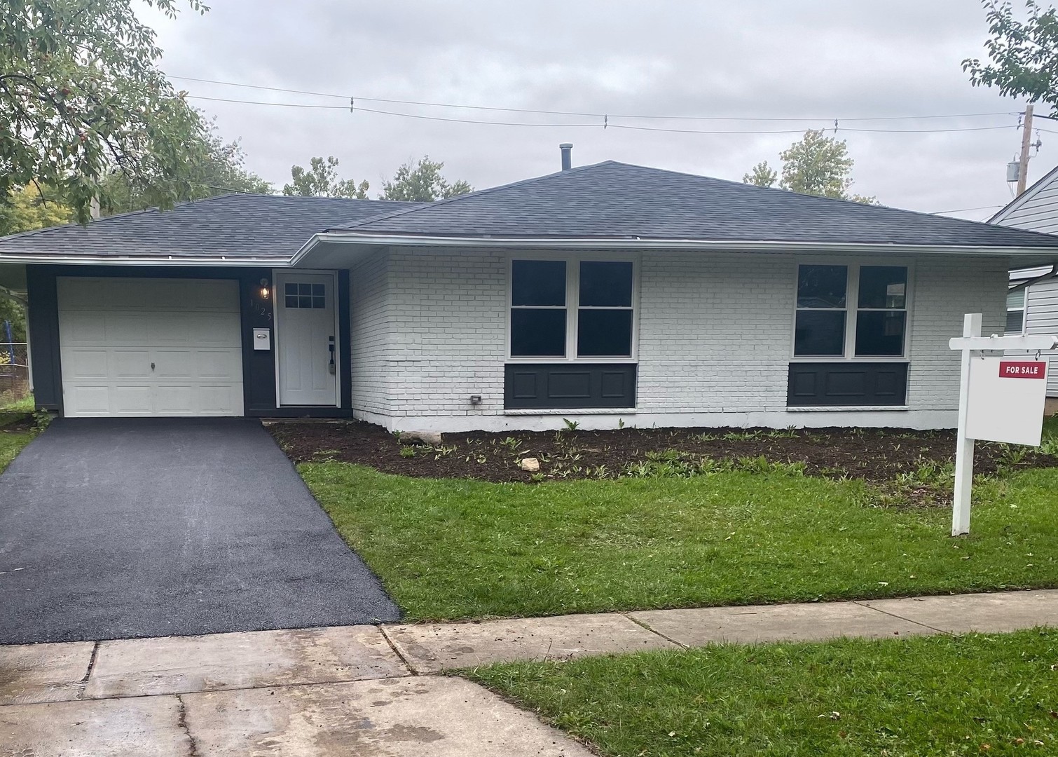 1025 Meadow Lane