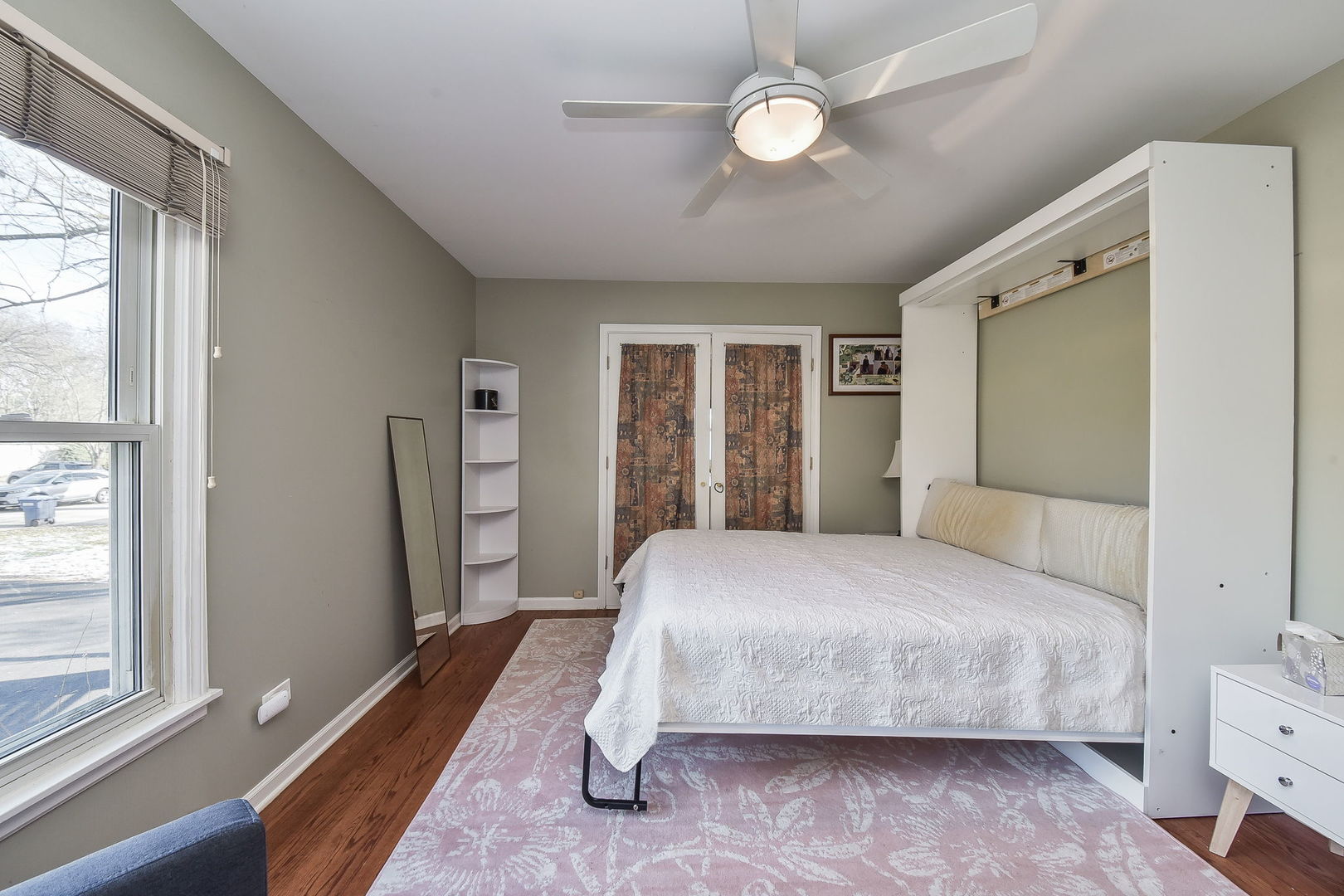25W075 Lacey Avenue