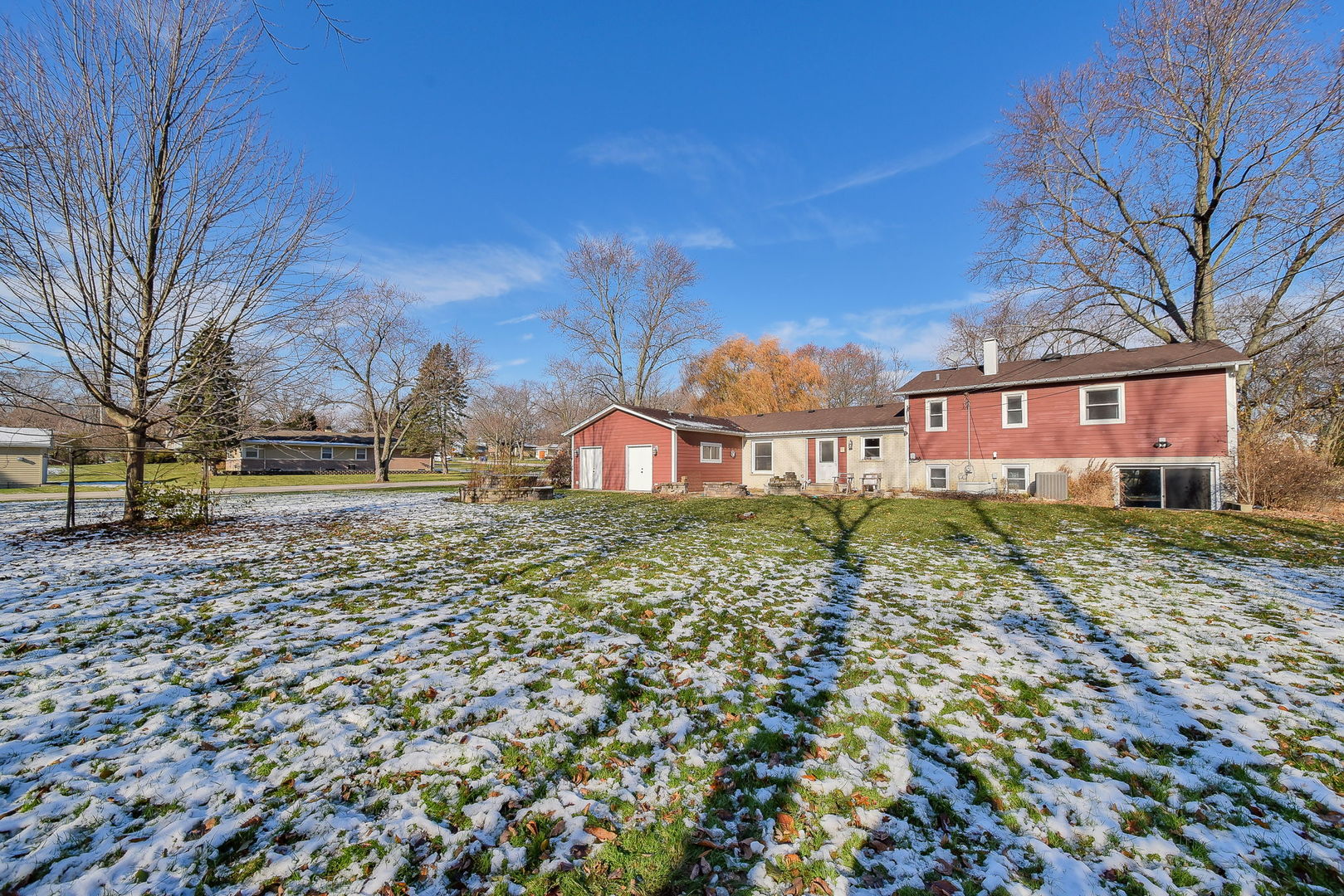 25W075 Lacey Avenue