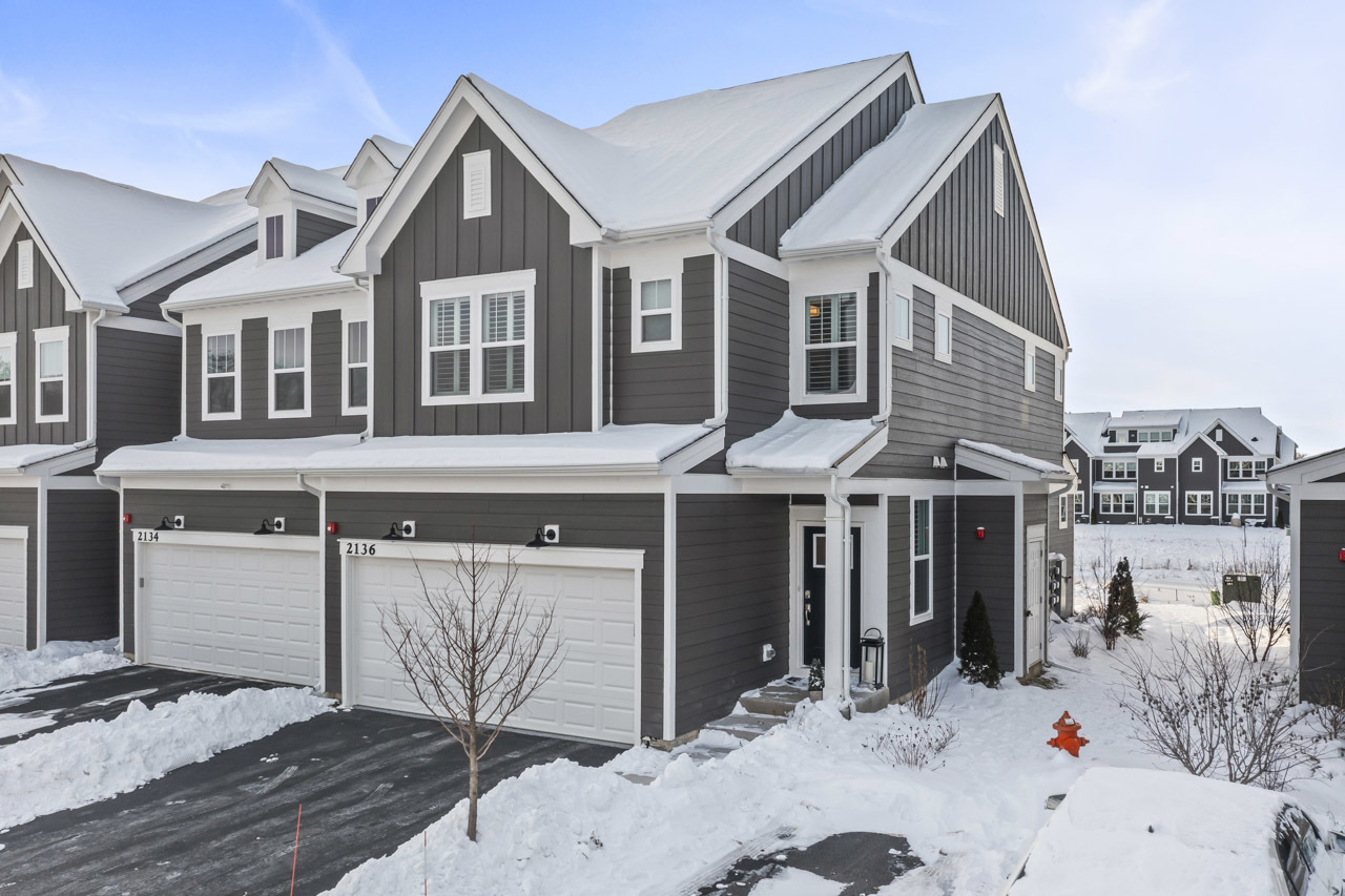 2136 Weatherbee Lane