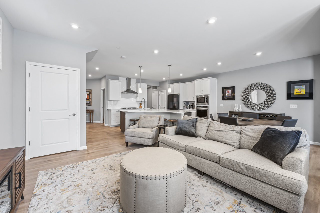 2136 Weatherbee Lane