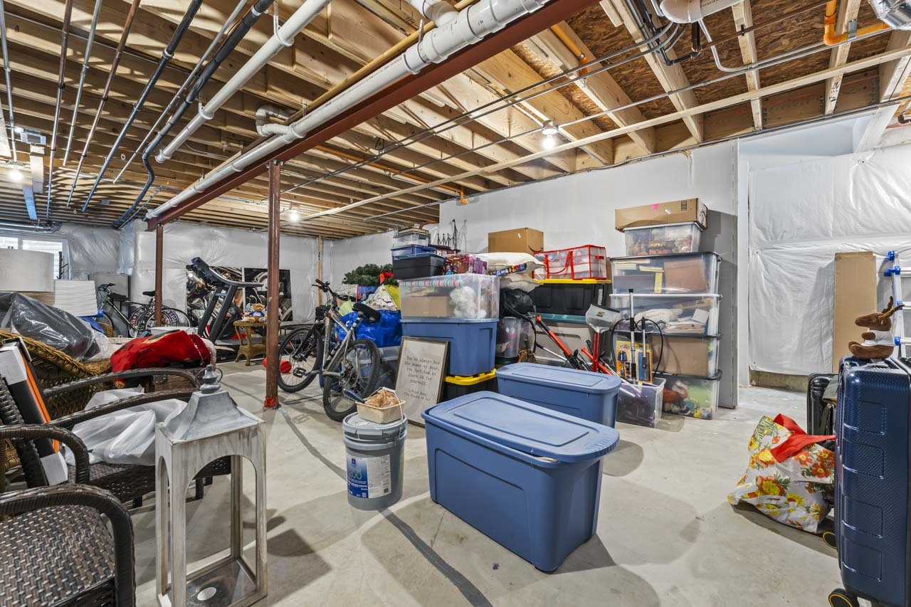 2136 Weatherbee Lane