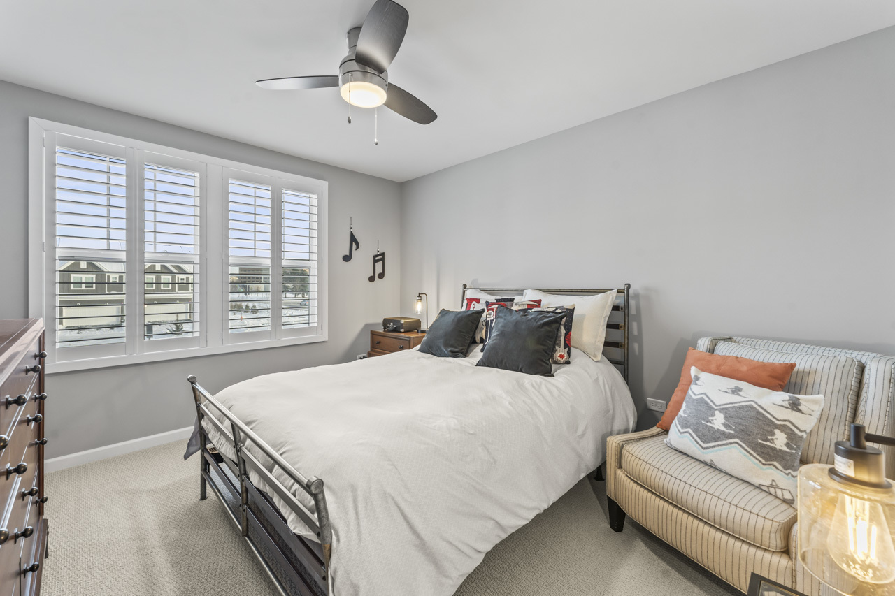 2136 Weatherbee Lane