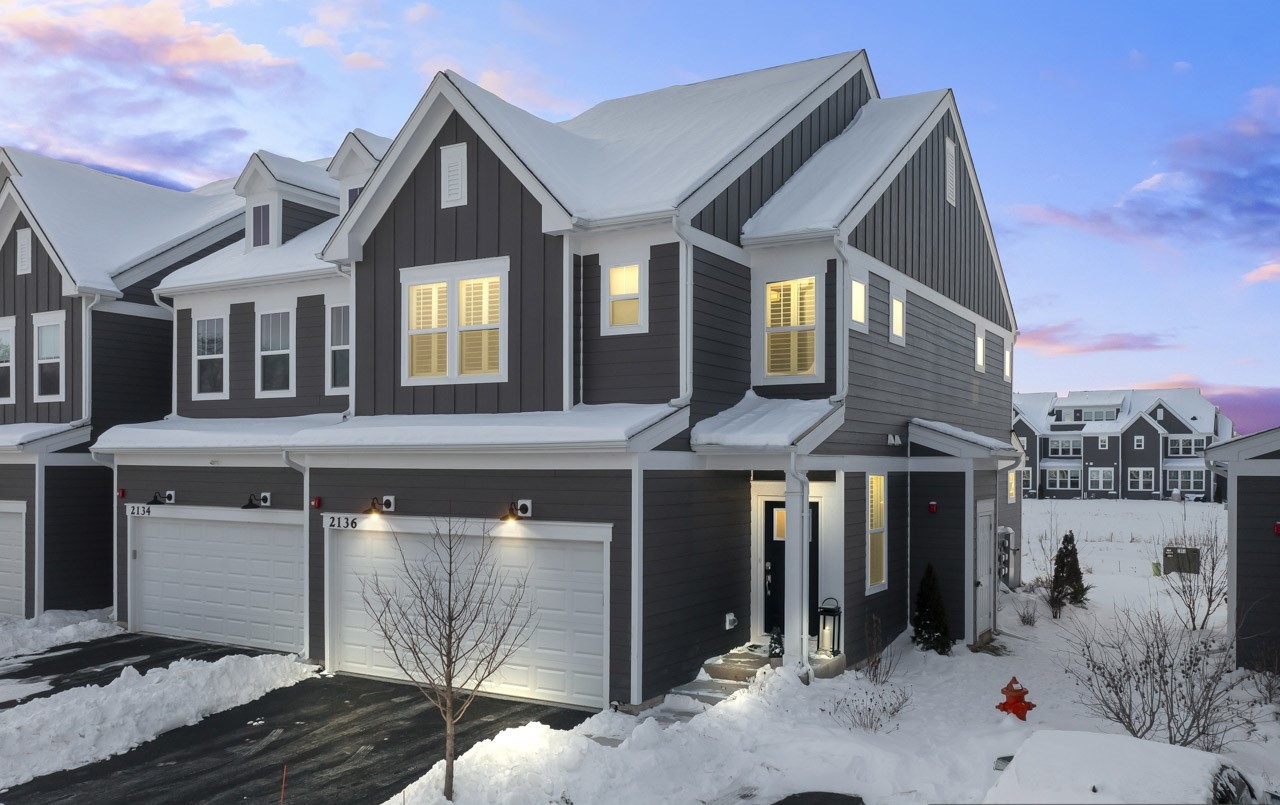 2136 Weatherbee Lane