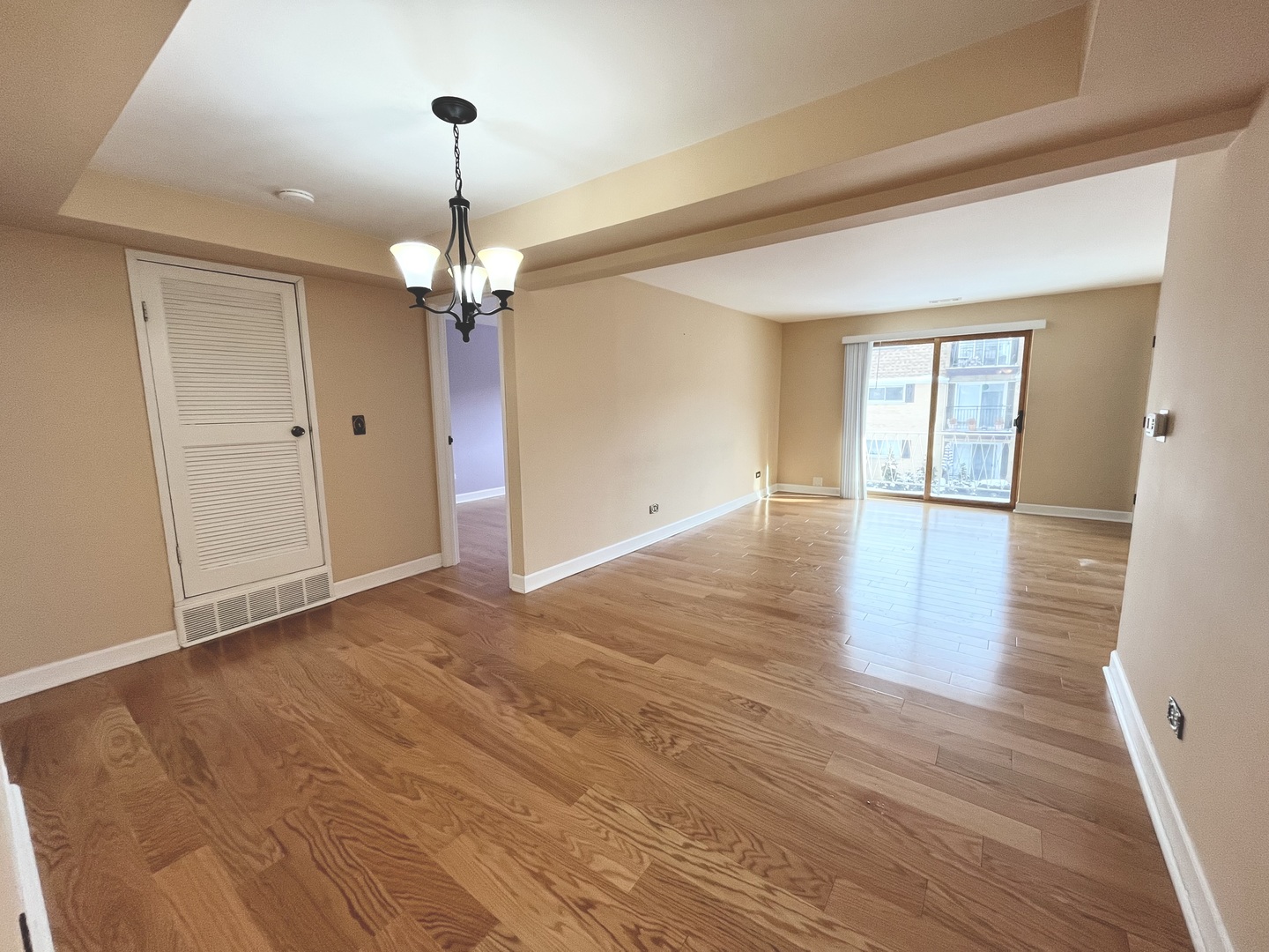 8521 W Rascher Avenue Unit: 2N