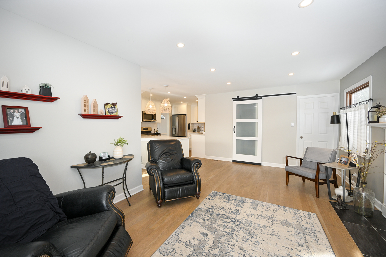 648 Farnham Lane