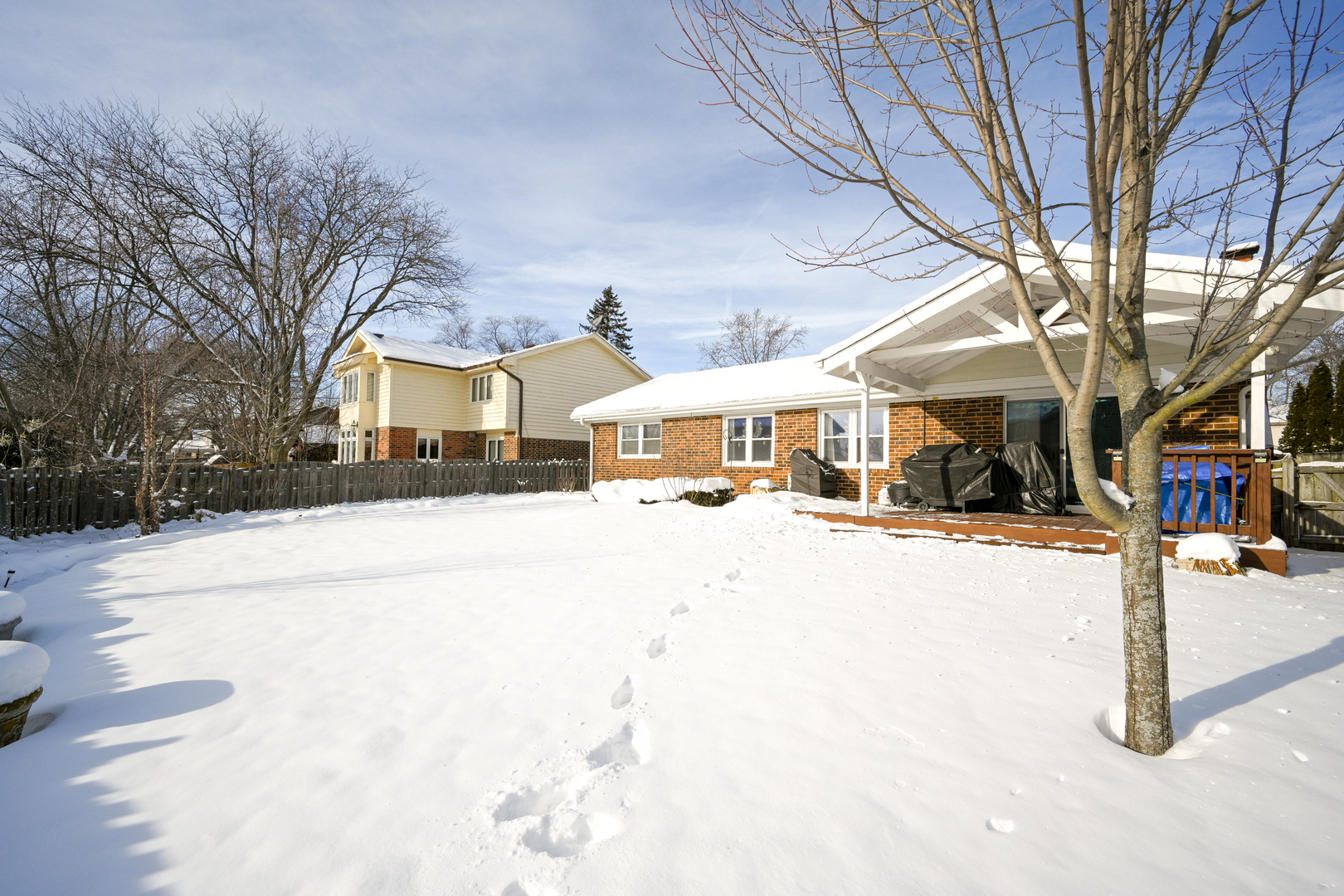 648 Farnham Lane