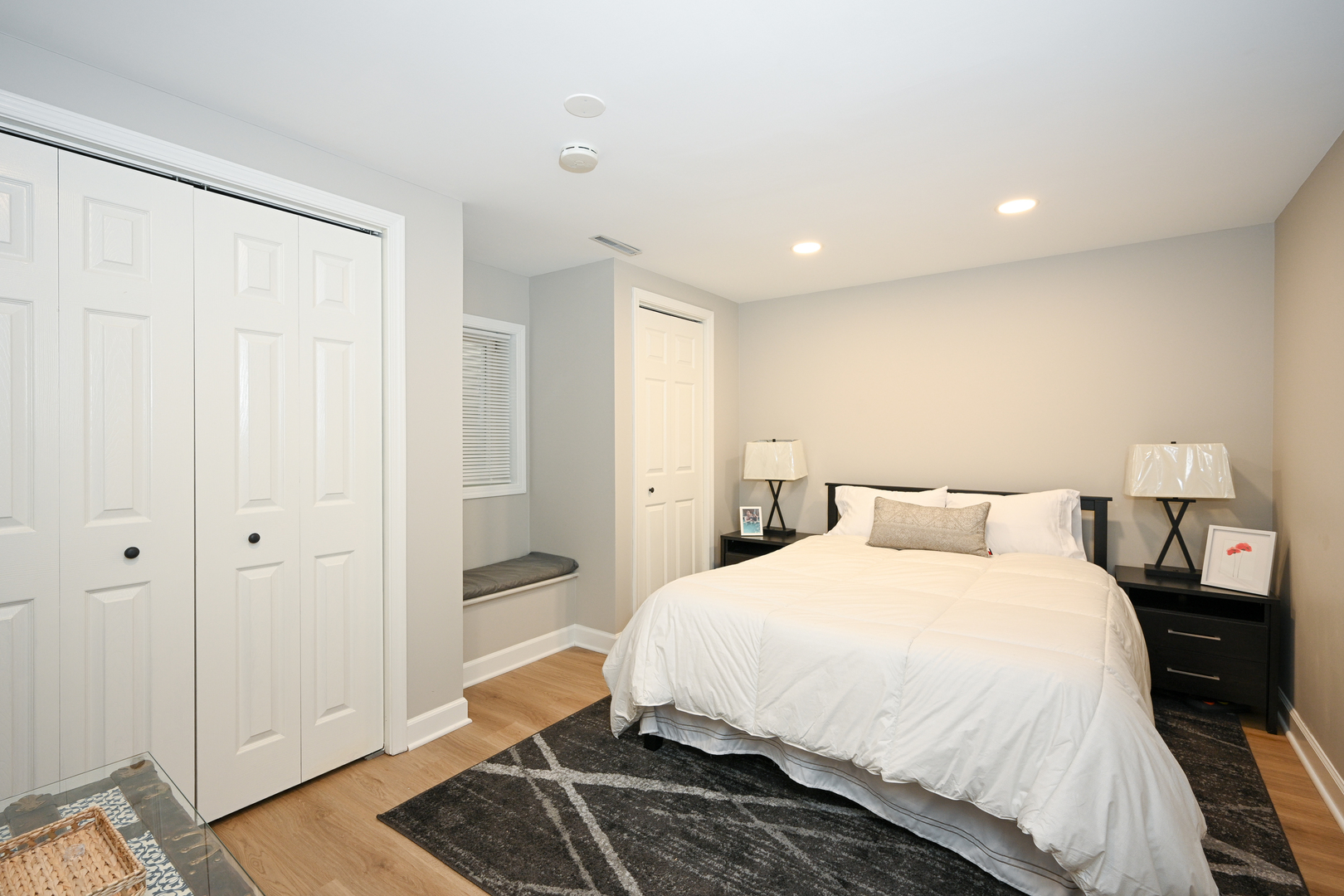 648 Farnham Lane
