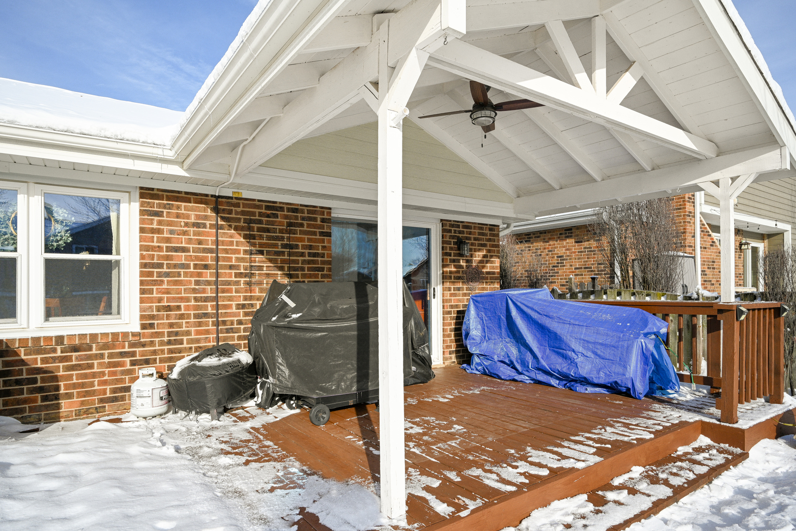 648 Farnham Lane