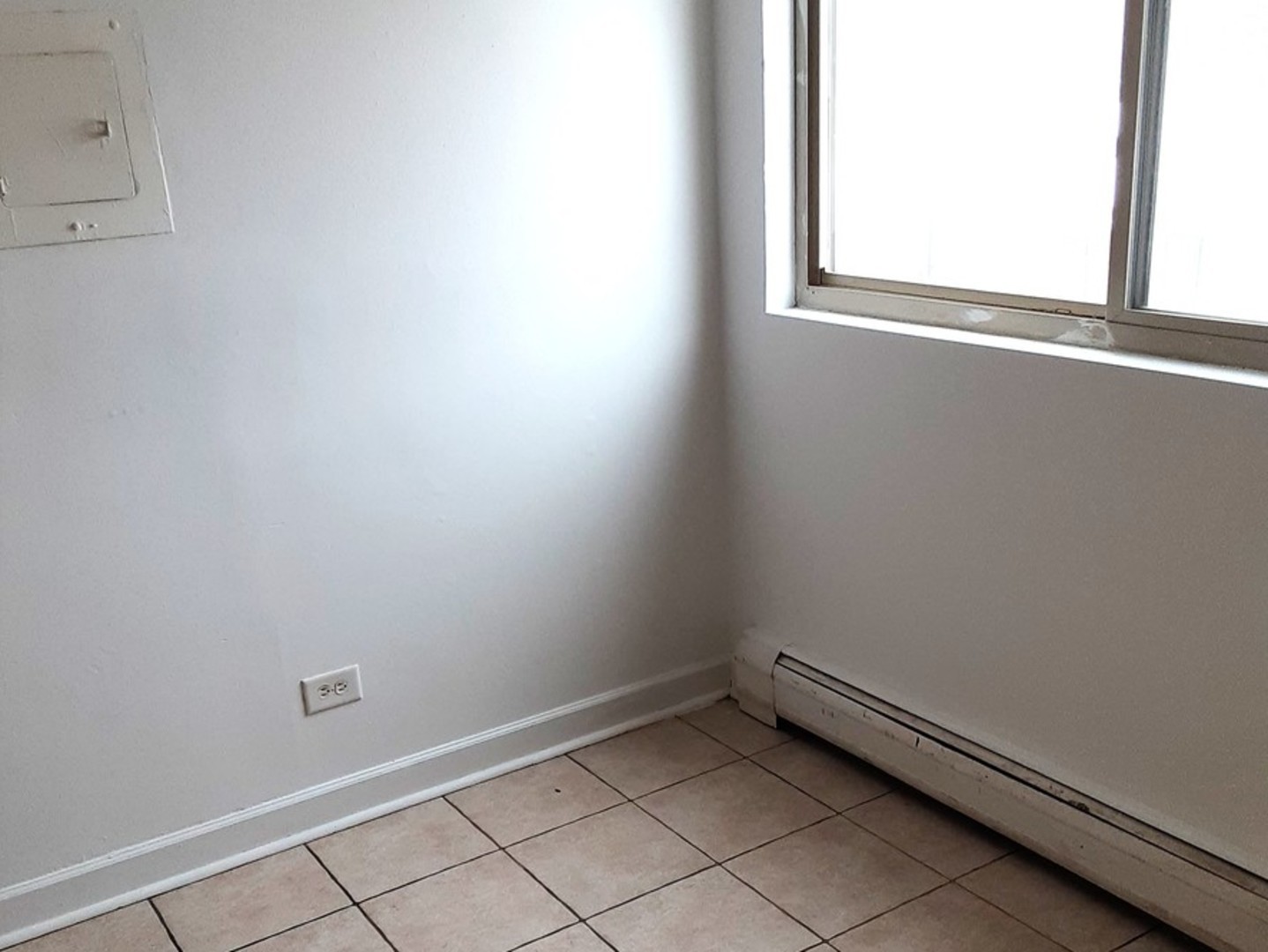 693 E FULLERTON Avenue Unit: 201