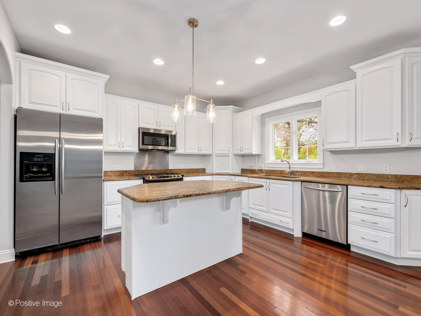 27W570 Lincoln Avenue